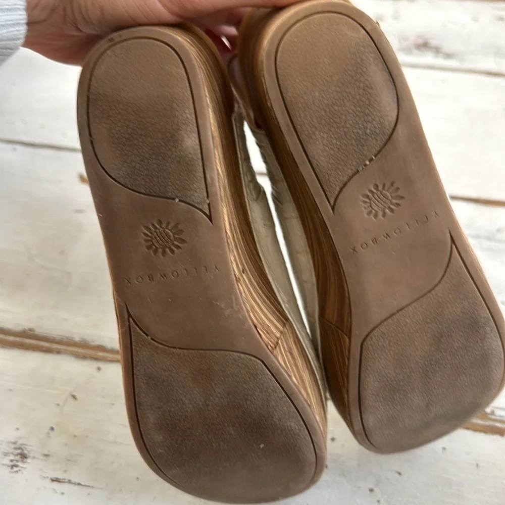 - YellowBox Barty white/cream wedge clogs size 6 - Picture 8 of 8